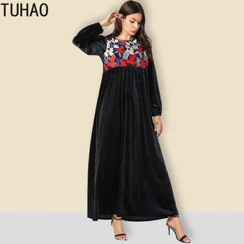 

Large Size Woman's Black Dress Plant Embroidered Long Sleeve Casual Velvet Winter Dresses Large Swing Long Maxi Dress T9101