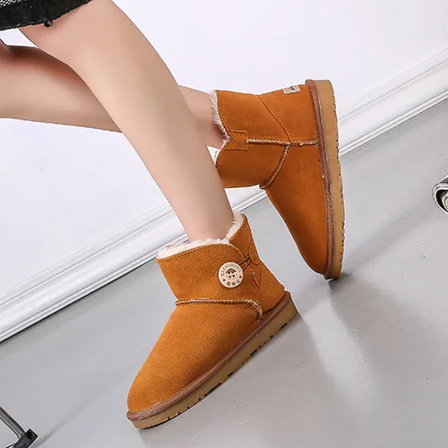 

Women's Snow Boots Winter Short Button Ankle Boots Women's Shoes Cow Leather Slip Velvet Thick Warm Cotton Boots Plush Inside