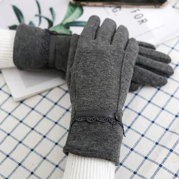 

New Kind of Woman's Knitted Gloves for Autumn and Winter