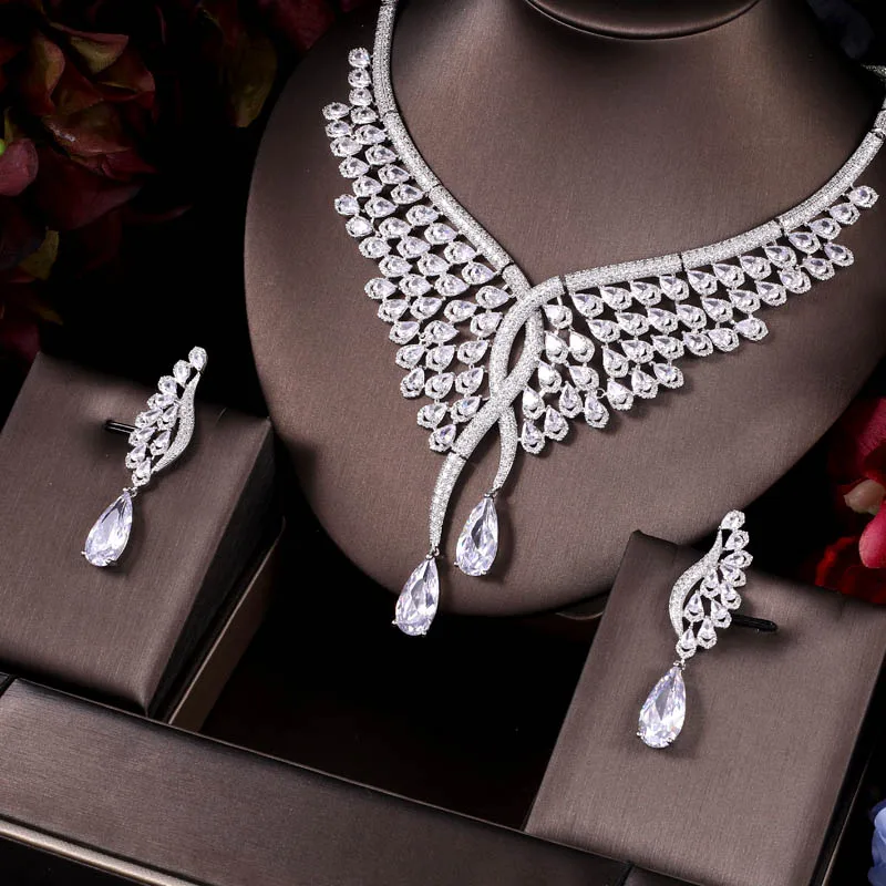 Clear BEST QUALITY BRILLIANT CRYSTAL ZIRCON EARRINGS AND NECKLACE
