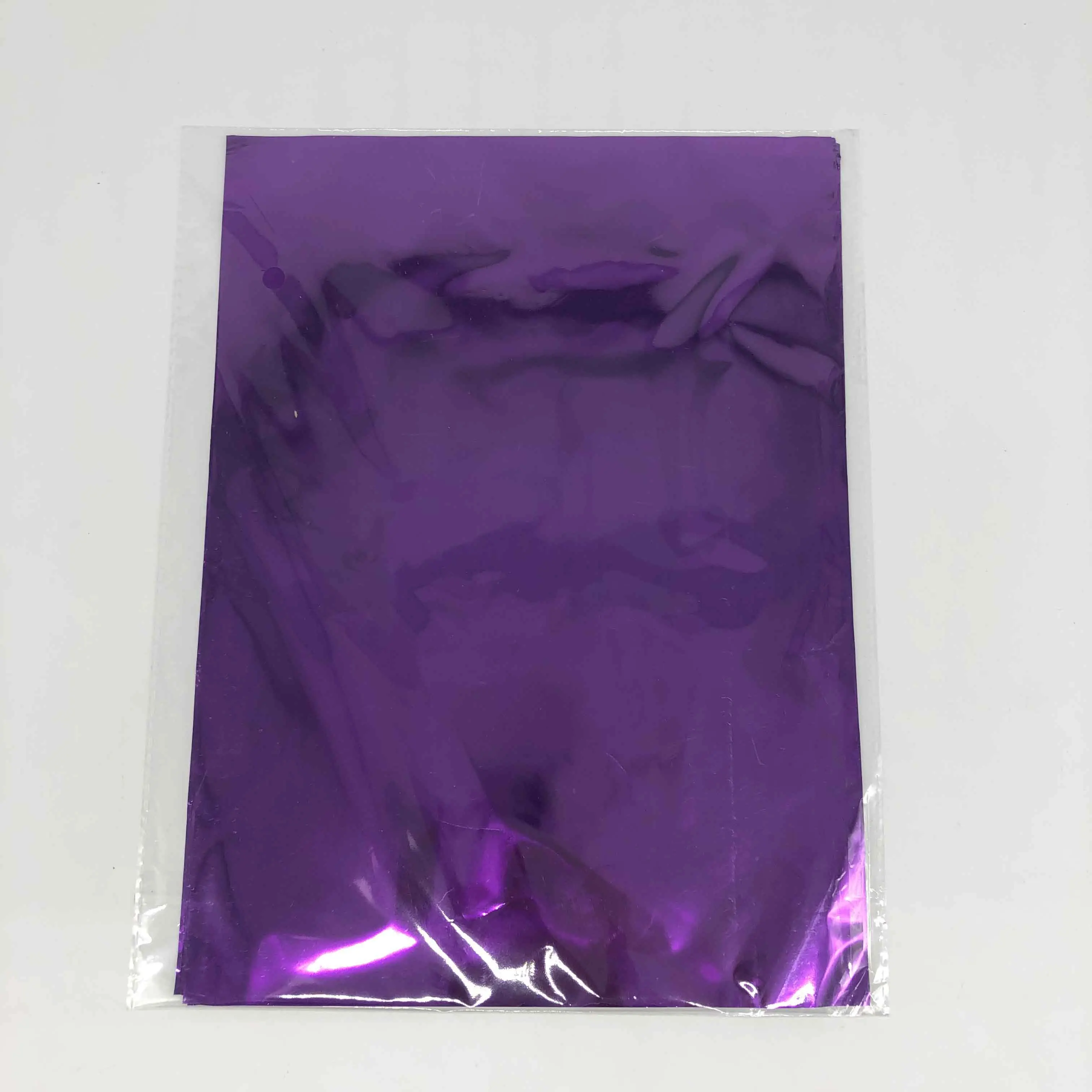 Purple 50 шт. A4 Золото Серебро Красный горячего тиснения фольги бумажный ламинатор ламинирование передачи на элегантность лазерный принтер крафт бумага 20x29 см - Цвет: Purple