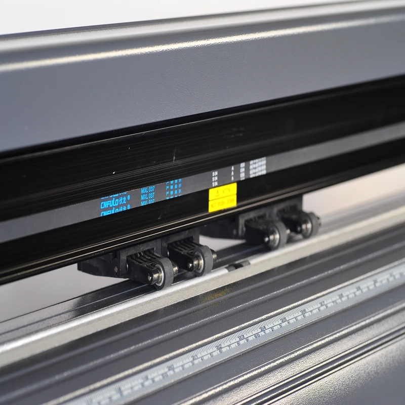  Plotter de corte de vinilo de 1350mm fabricante de diseño de corte de señal de 53 