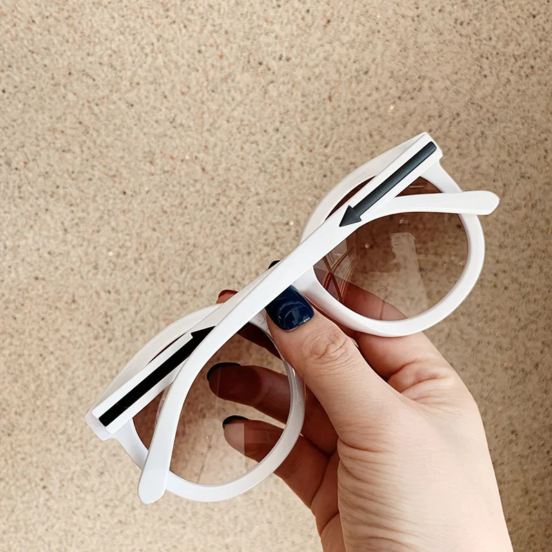 VWKTUUN круглые женские солнцезащитные очки мужские со стрелками и заклепками в оправе солнцезащитные очки в стиле ретро ярких цветов солнечные очки уличные зеркальные очки UV400