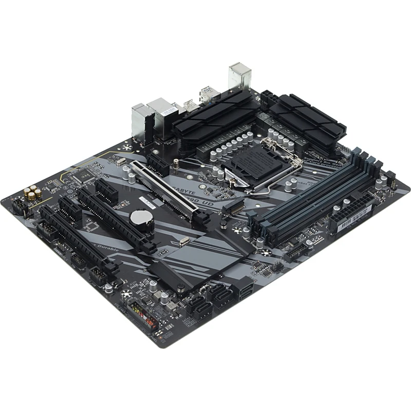 Материнская плата GIGABYTE Z390 UD