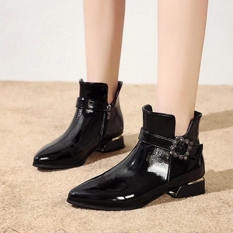 

Patent Leather Ankle Buckle Low Heel Ankle Boots Women 2019 Keep Warm Pointed Toe Boots Women Winter Shoes Short Booties Woman