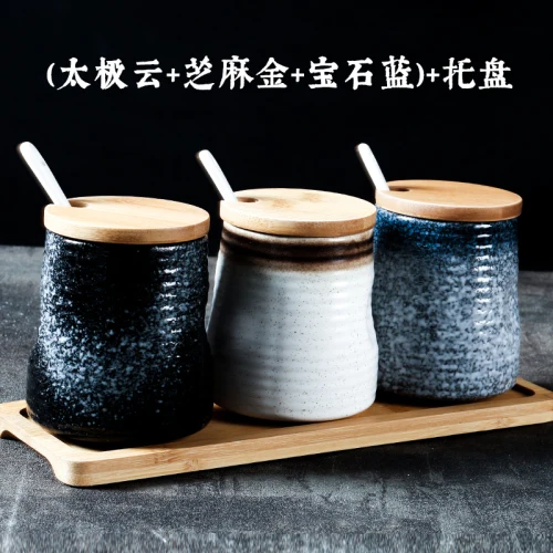 Керамический набор банок для приправ банка для хранения креативная японская Бытовая с крышкой банки для соли сахарница кухонные принадлежности коробка для приправ - Цвет: 3pcs