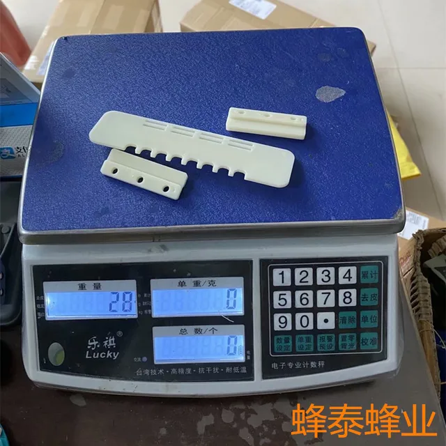 10 db Kaptár Ajtó Méhes Lopásgátló Fészekajtó Ellen Futó Doboz Fehér Zöld Kék - Image 5