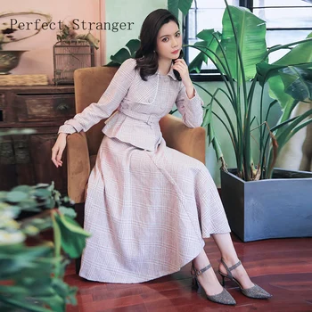 

2019 Autumn Winter New Arrival Retro Peter Pan Collar Plaid Top+Skirt Two Pieces Woman Suits Dress