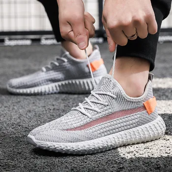 

Men casual shoes 2020 New model Spring summer Breathable Sneakers Flyknit Men Trainers Tenis Sneakers running Shoes Men 4h62
