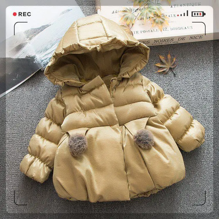Коллекция 2095 года, новинка года, зимняя детская утепленная хлопковая одежда средней длины в Корейском стиле для маленьких девочек модная куртка с капюшоном для девочек Стеганое пальто - Color: Khaki
