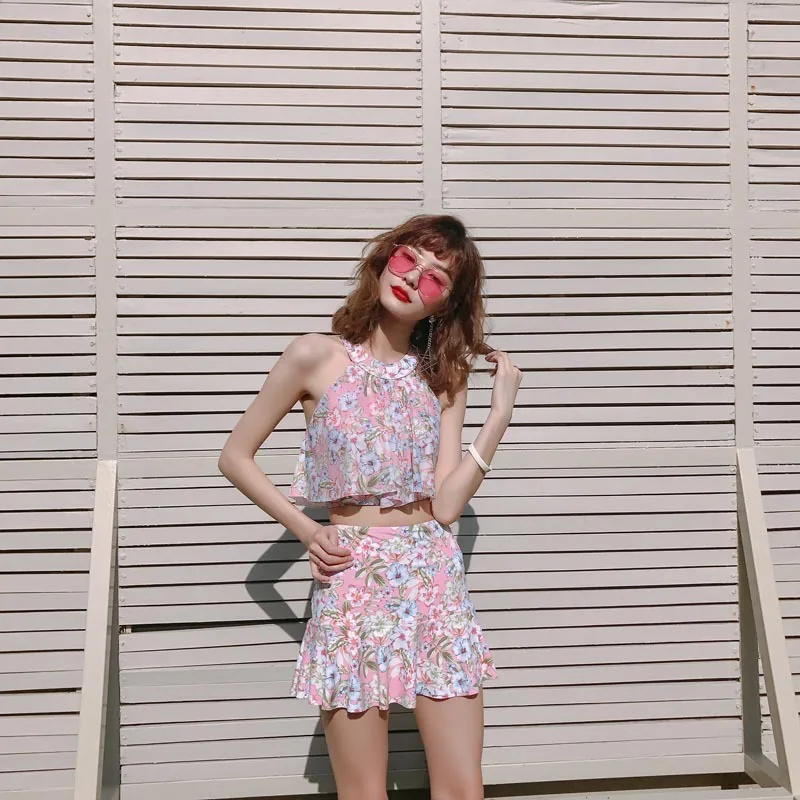 

Betis Women's 2019 New Style Elegant Printed Fashion Underwire Push up Skirt Two-piece Swimsuits Three-piece Set