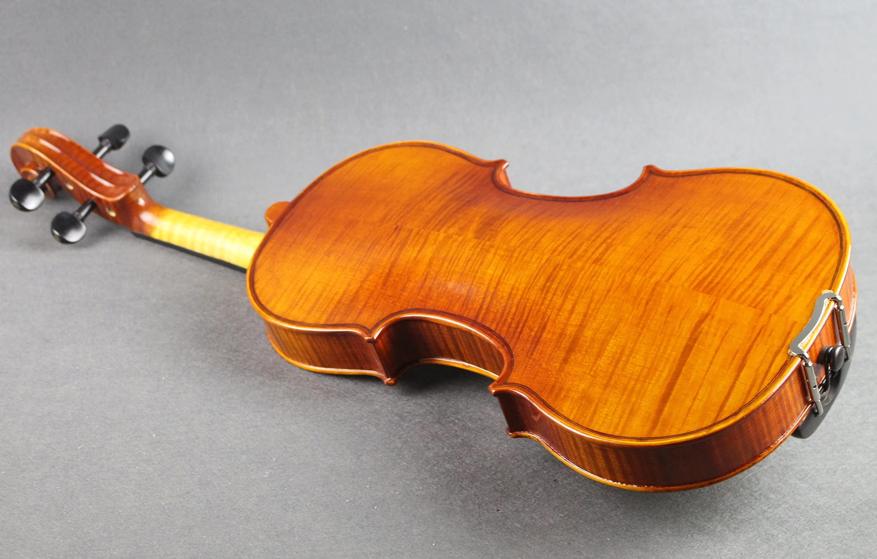 4/4 Violin with Case and Bow