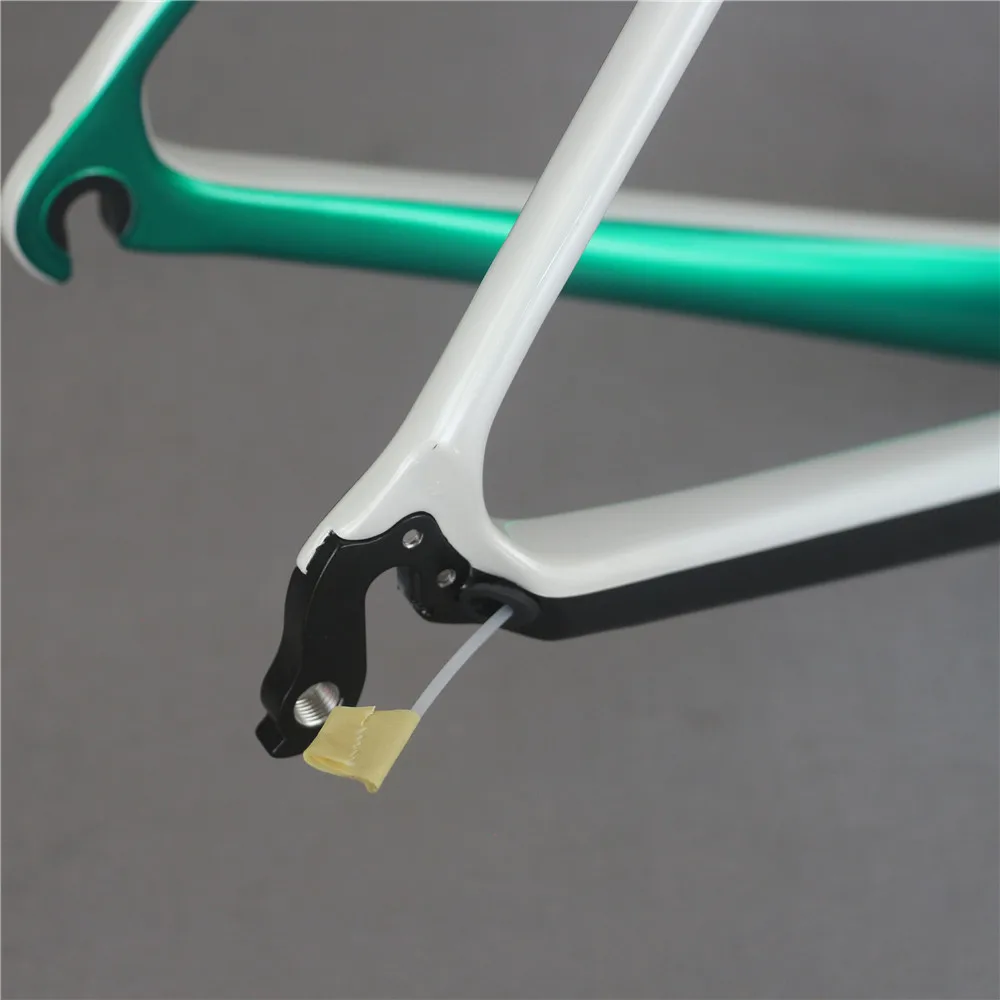 Flash Deal Toray carbon fiber T1000 BSA road bicycle frame BB30 customized paint  normal brakes frame FM066 3