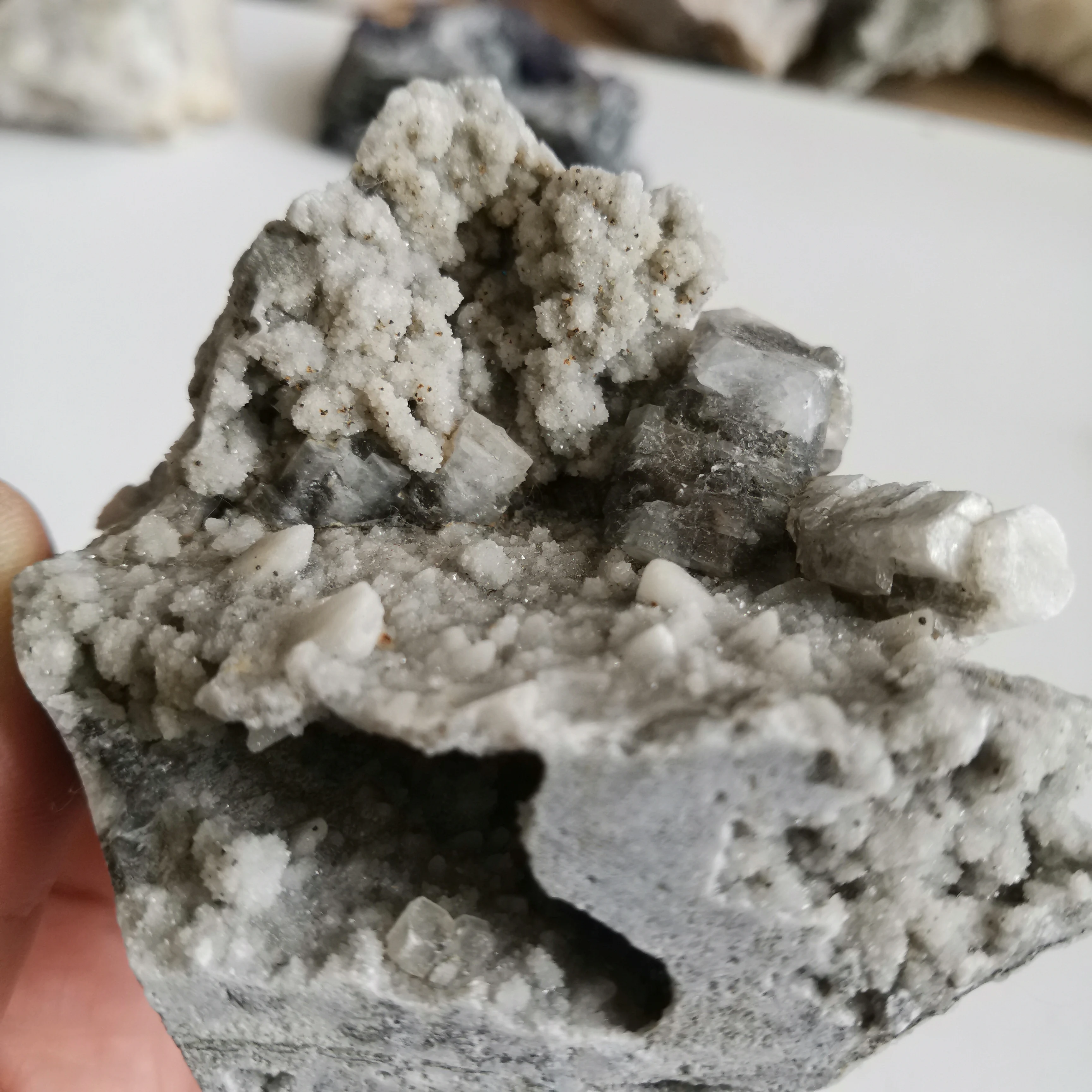 Dohaibogoo кристаллы 128 г фэн шуй Кристалл Clacite минералы coleccion образцы ремесла