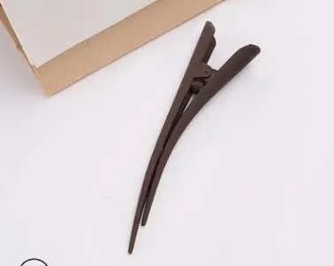 Pregadeira de cabelo mate cor morandi simples e versátil_voghion.com
