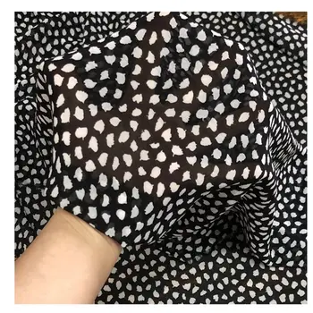 

Chiffon Mess Cloth End of Black And White Irregular Point Pattern Clothing Cloth Thin Breathable Soft Drape Good Cloth/1m