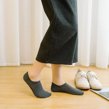 

Spring Summer Solid Color Invisible Socks Women Casual Silicone Woman Socks Cotton Kawaii Slippers Calcetines Meias B007