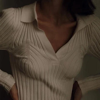 

2020 Woman tops White Black Long sleeve Knitted Soft topS shirt collar v-neck Slim fit Long Sleeves Sweaters