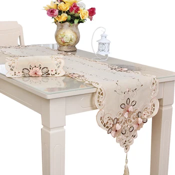 

Rectangle Crafts Dustproof Vintage Tablecloth Wedding Decor Table Runner Banquet Christmas Festival Home Party Hollowed Out