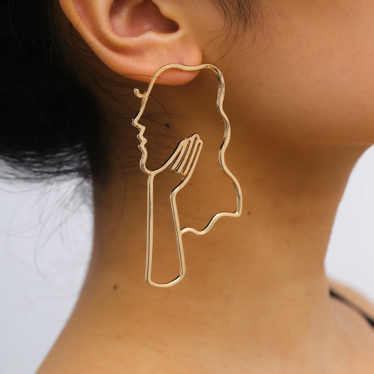 

American Cross-Border Fashion Creative Ear Stud Retro National Style Alloy Accessory Simple Face Symmetrical Earrings for Women