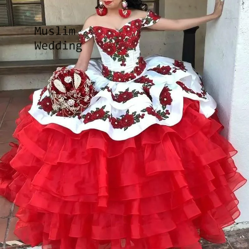 White And Red Mexican Quinceanera Dress With Tiered Skirt Embroidery Ball Gown Corset Sweet 16 Dress Extra Puffy Prom Dresses