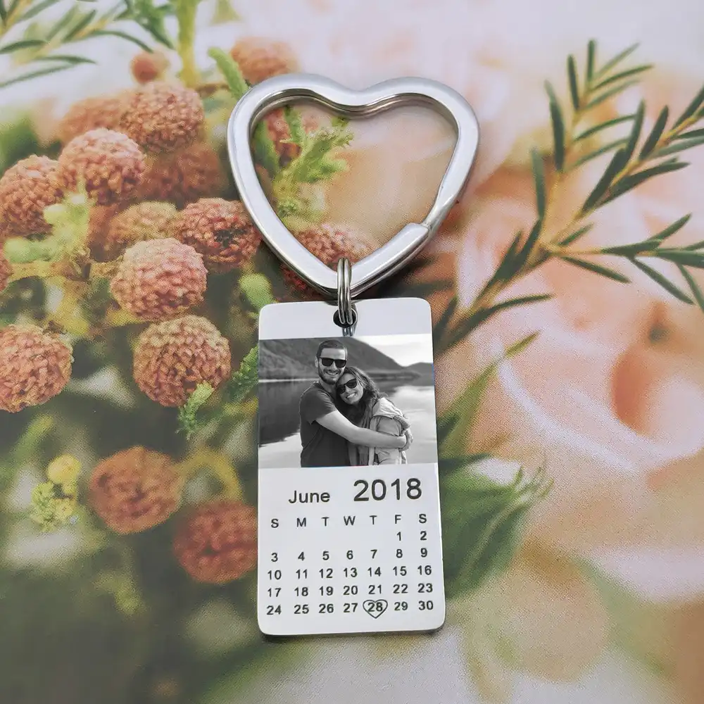 calendar keychain for girlfriend