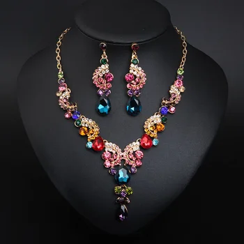 

Ladies Jewelry Set European and American Light Luxury Simple Crystal Gemstone Clavicle Necklace Earring Bridal Dress Accessories