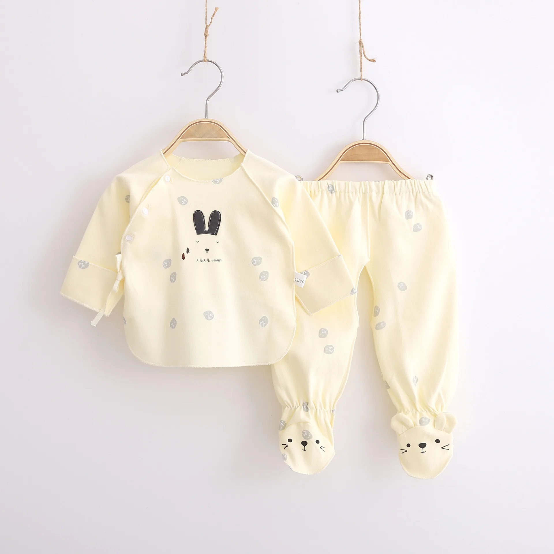 Рисунок 2 - Комплект нижнего белья из чистого