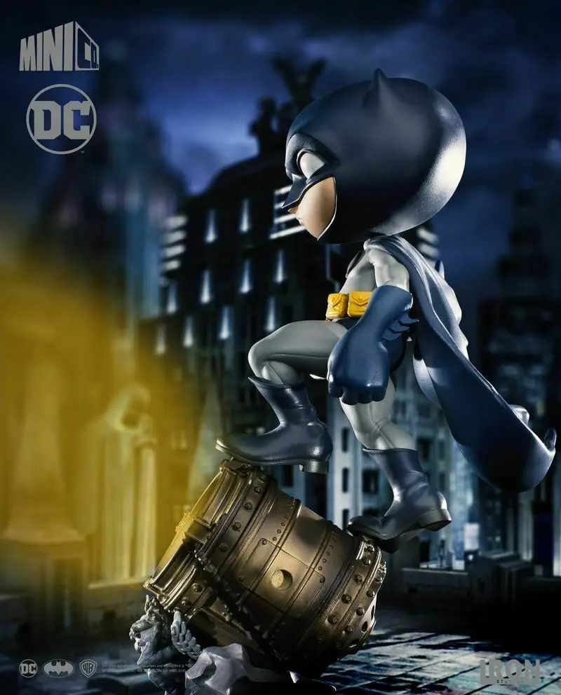 Железные студии 7,4 ”MH0011 Mini BATMAN Deluxe Ver. ПВХ Фигурки игрушки декоры