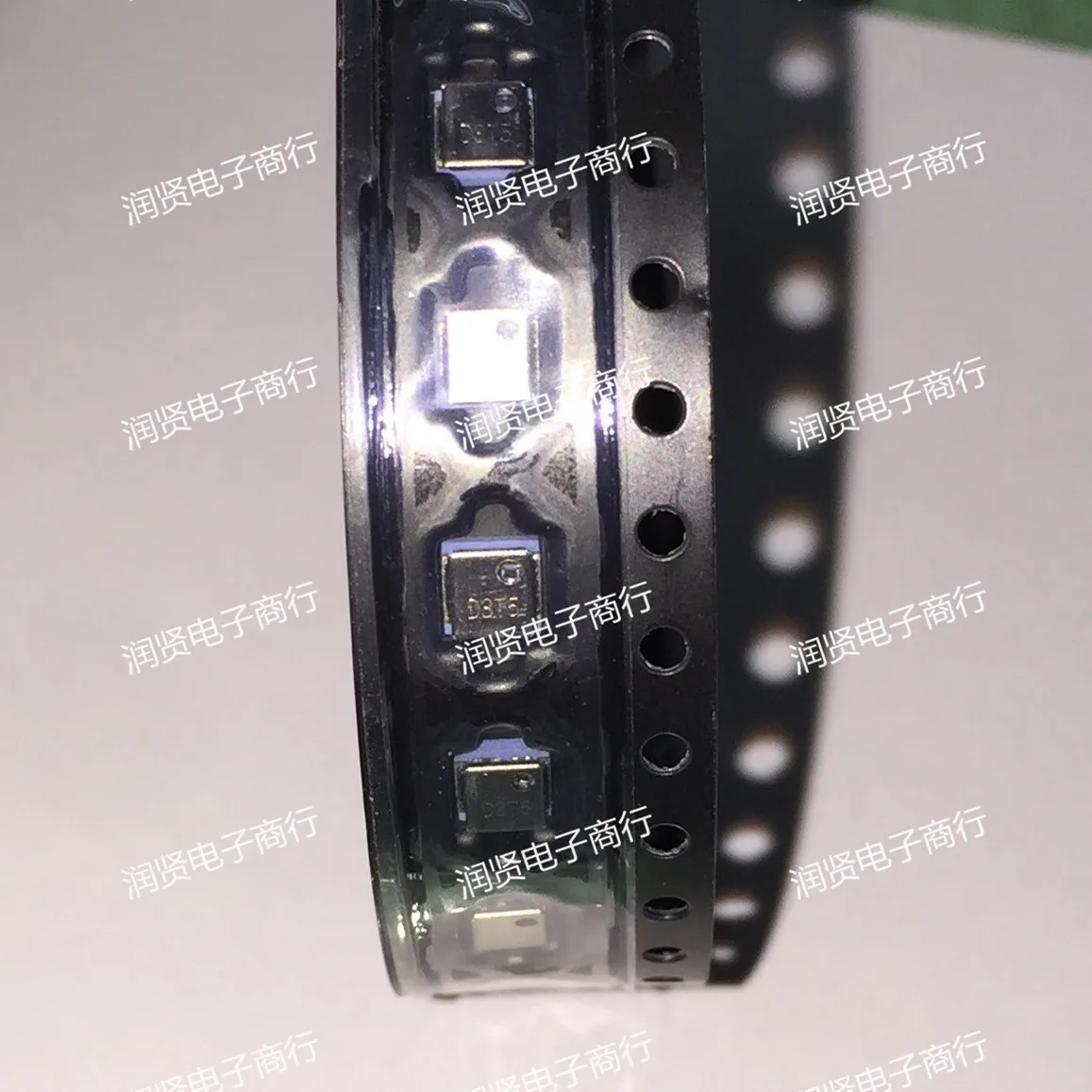 

5 шт. ADG3232GC4T5LF ADG3232GC4T5 QFN Шелковый экран D3T5 новый оригинальный бренд
