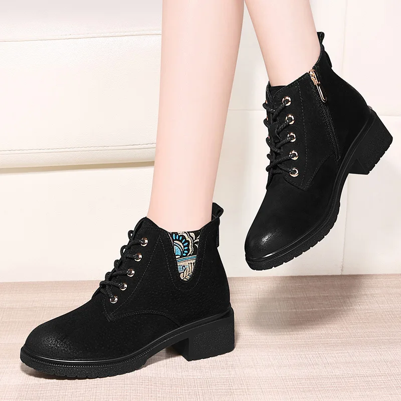 

Genuine Leather England Square Heel Boots Women's Spring And Autumn round-Toe WOMEN'S Boots Fashion Lace up Front Martin Boots 9