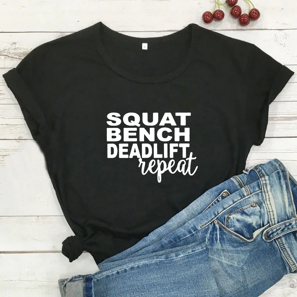 Женская футболка черная с надписью Squat скамейка дэдлифт | одежда