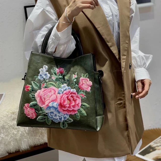 MOTAORA Luxury Women Shoulder Bag 2022 New High Quality Embroidered Women Handbags Chinese Style Embossed Crossbody Bag Ladies 2