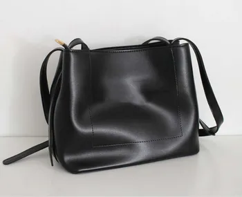 

Fashion PU Solid Color Bucket Bag Shoulder Square Large Capacity Bag