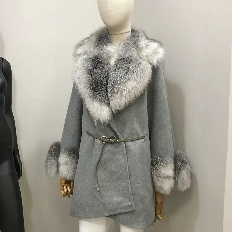 manteau femme cachemire avec col fourrure