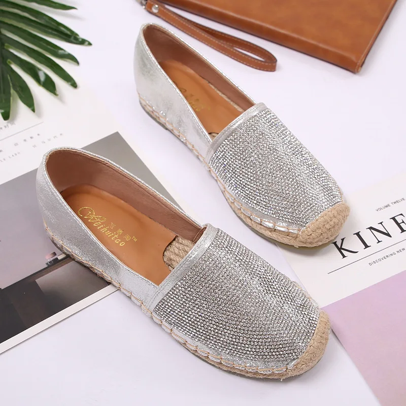 

Slip On Shoes For Women Casual Female Sneakers Crystal Round Toe 2019 Fashion Women's Slip-on New Rhinestone Big Size Modis