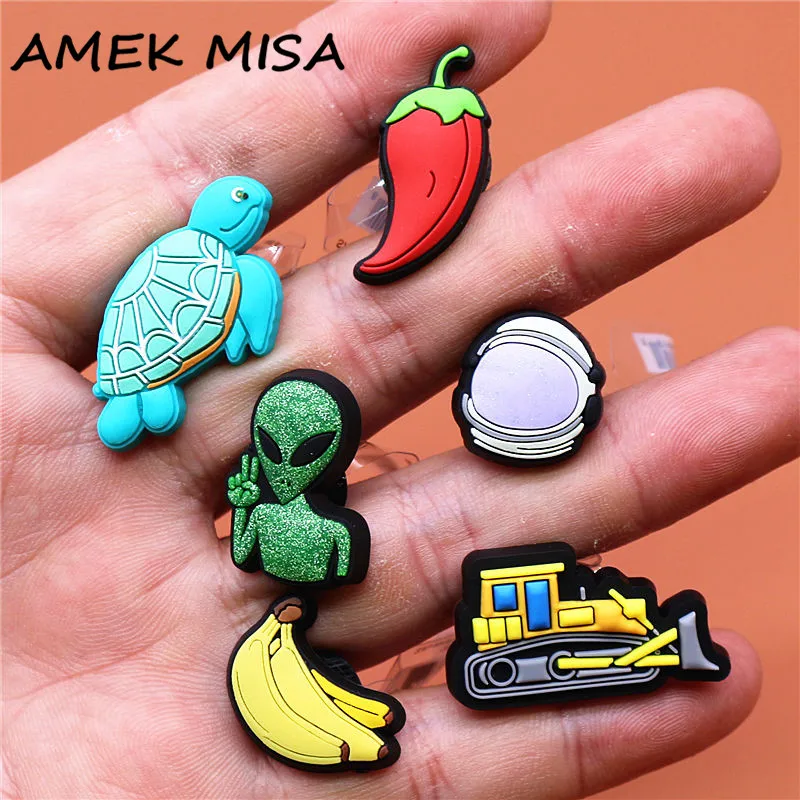 1pcs Alien Turtle PVC Shoe Charms Accessories Aerospace Helmet Chili Banana Shoe Buckle Decorations fit Kids X-mas Party Gifts 1pcs cartoon jigsaw puzzle shoe charms autism friendly awareness hole shoes buckle accessories for sandal children party gifts