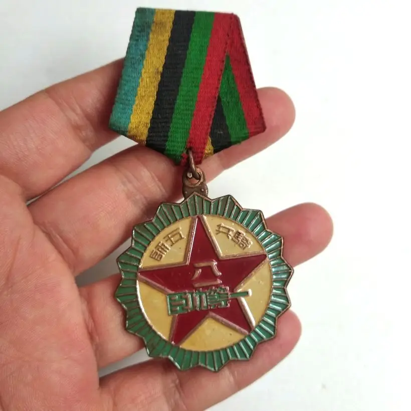Винтажная медаль китайские военные медали кавалерия мертория | Булавки и значки -32817257984