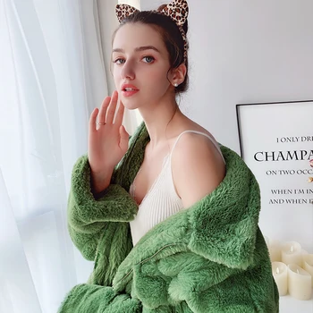 

Dauwawa Women Elegant Fur Coats Solid Faux Fur Coat Long Sleeve Turn-down Collar Casual Women Winter Fur Coats Female DN1DSO007