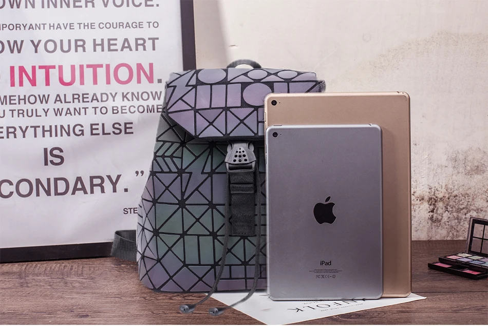 Женский рюкзак LOVEVOOK, школьный портфель небольшой емкости для девочек-подростков, складной геометрический рюкзак для путешествий, изготовлены из пециальных светоотражающих материалов