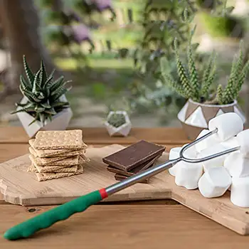 

New 5 Pcs Roasting Sticks Tools Extendable Fork BBQ Campfire Kids Fun Barbecue Fork Outdoor BBQ Tools Accessories