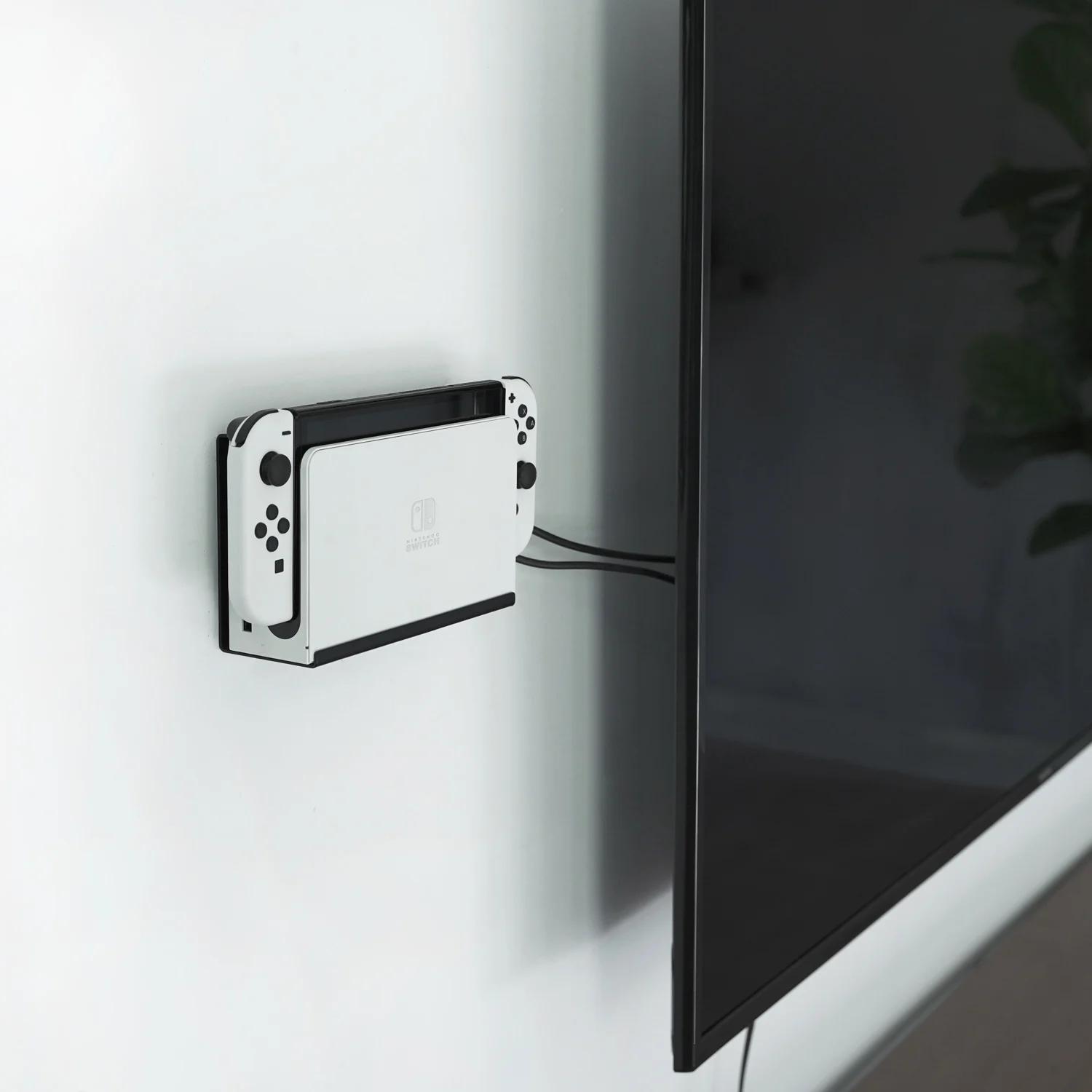 ZAONOOL 壁マウント Nintendo Switch and Switch OLED用 壁マウント シェルフスタンド アクセサリー ゲームカードホルダー5個 ジョイコンフック4個 テレ並行輸入 Wall Mount for Nintendo Switch and Switch OLED, Metal Wall Mount Kit Shelf  with 5 Game Card Holders and 4 Joy Con Hanger, Safely Store Switch Near or