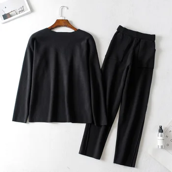 

Suit women 2020 autumn new basic round neck knitted sweater high waist trousers two-piece temperament fashion women's clothes