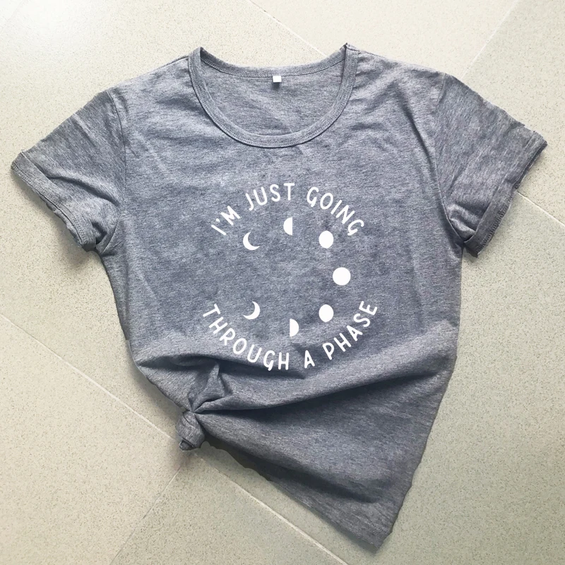 dark gray-white text Футболка с надписью I'm Just ging A Phase черная Готическая футболка с изображением небесной Луны ведьмы повседневные женские черные футболки с графическим изображением ведьмы - Цвет: dark gray-white text