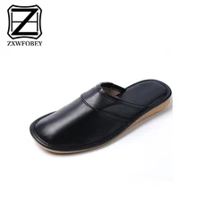 ZXWFOBEY мужские тапочки; Домашние кожаные зимние водонепроницаемые теплые домашние меховые женские тапочки; мужская обувь на платформе для пары; большие размеры