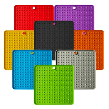 

Pet supplies licking food mat pet dinner tray silicone slow food mat slow food bowl sucker dog licking disk mat