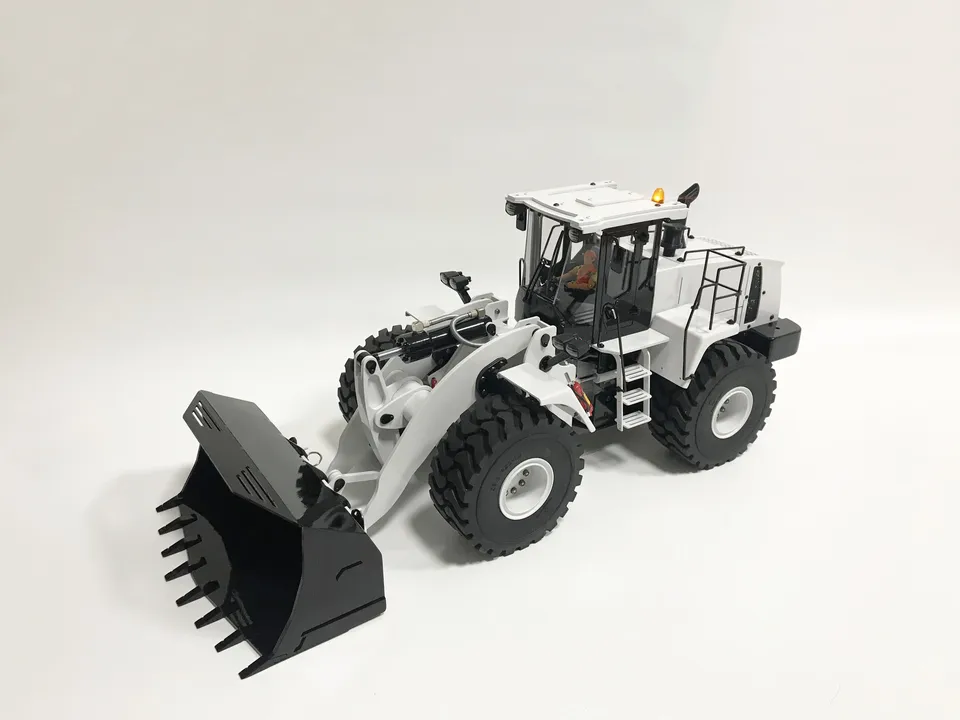 H90b5865dd4444d92870d5985a1d2d