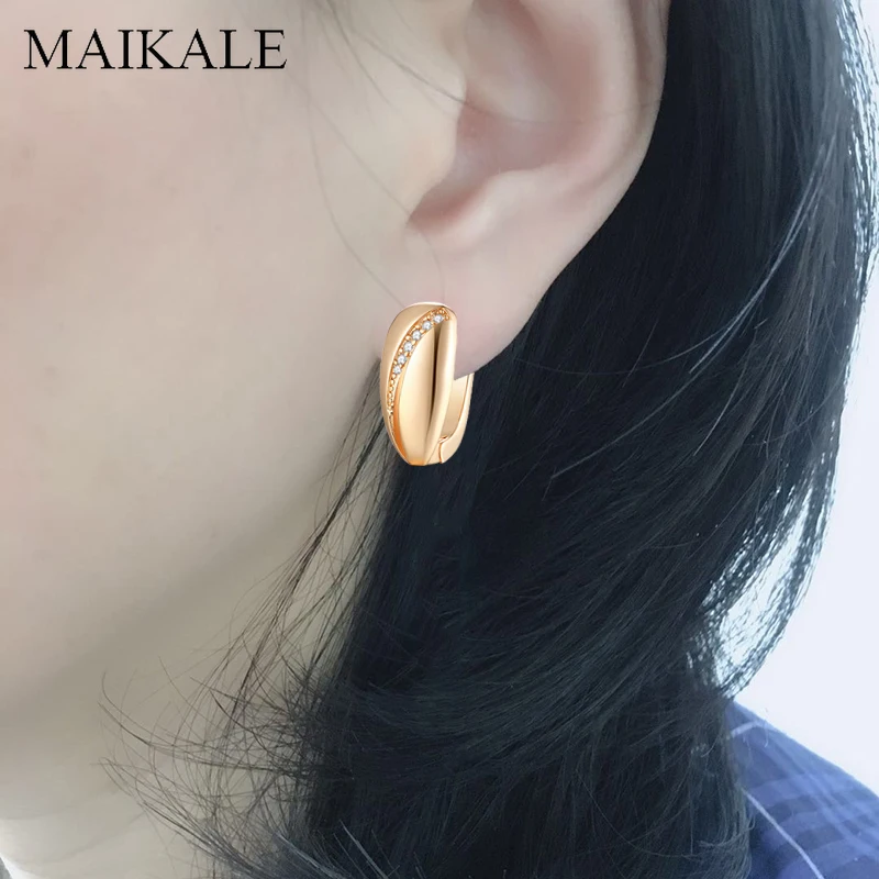 Женские простые серьги-гвоздики MAIKALE, цветные маленькие пустотелые серьги золотистого/серебристого цвета, инкрустированные фианитом, ювелирные изделия для подарка и на каждый день