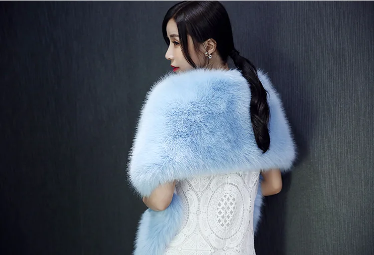 Furry Women Faux Fur Coats Winter Furry Imitation Fur Furry Overcoats Luxury Fake Fox Fur Femme Poncho Short Jacket M886
