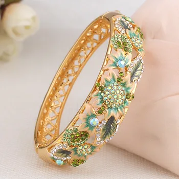 

gold-plated bracelet female han edition fashion bracelets wholesale high-grade diamond-encrusted bracelet manufacturer